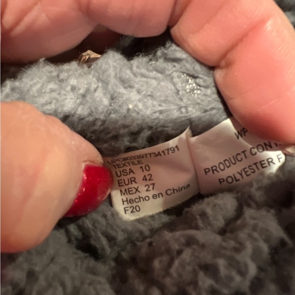 Woman’s muk luks size 10 boots - Picture 6 of 7